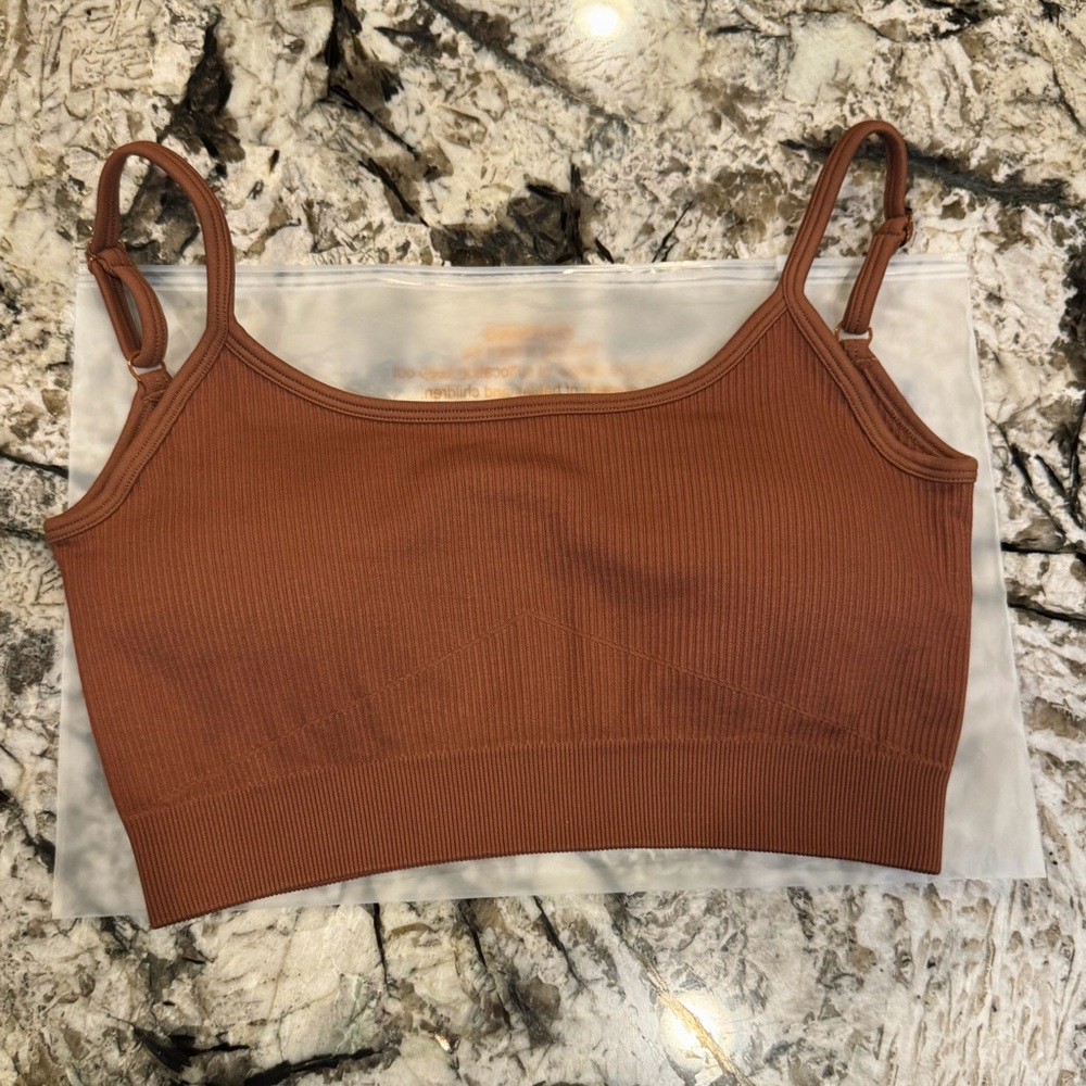 OQQ spaghetti strap crop top